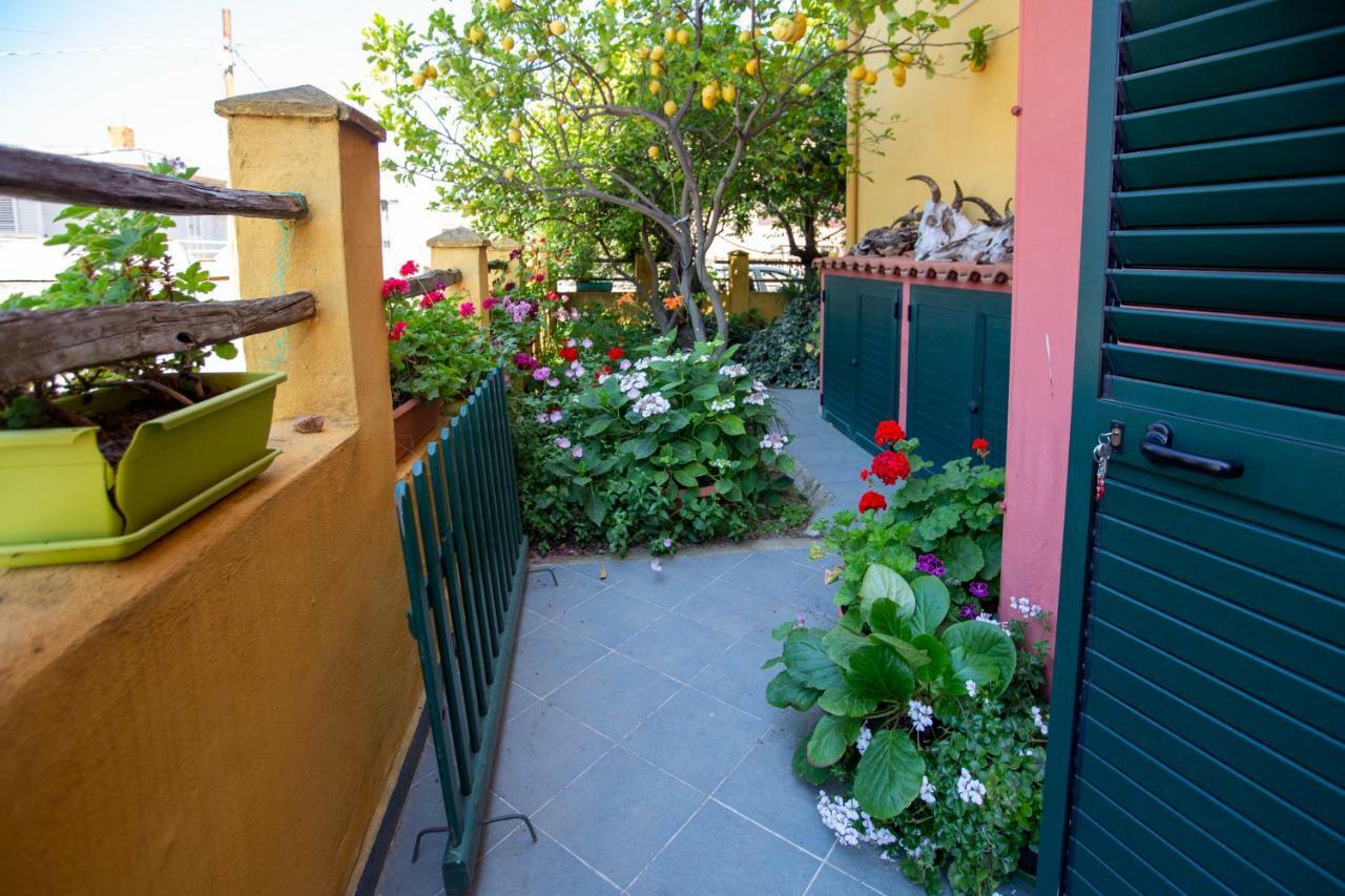 Apartamento Red Flat Bari Sardo Exterior foto